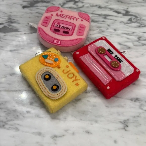 NWT Retro Cassette Walkman Radio Felt Ornament Set of 3 - Picture 2 of 2